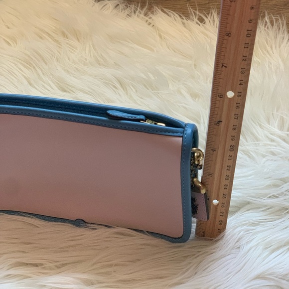NWT COACH Brit Wristlet Colorblock💙 - Picture 4 of 11